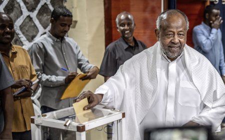 إعادة انتخاب إسماعيل عمر جيلة رئيسًا لجيبوتي لولاية سادسة