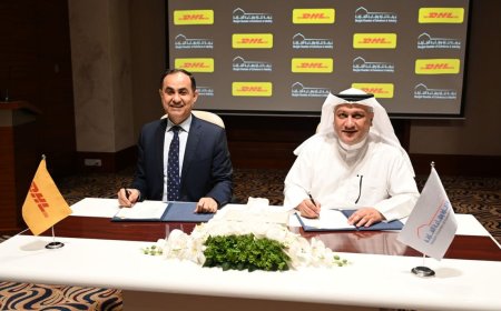 غرفة الشارقة تتعاون مع شركة "دي إتش إل إكسبريس" لتعزيز كفاءة التجارة الخارجية