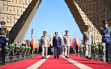 عاجل | الرئيس السيسي يضع إكليلًا من الزهور على النصب التذكاري لشهداء القوات المسلحة وقبر الرئيس الراحل أنور السادات