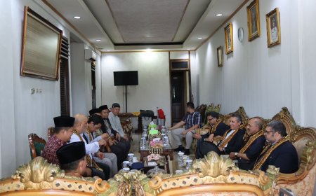 محمد الشنتناوي يكتب.. لماذا كانت حفاوة إستقبال وفد رسالة السلام العالمية في إندونيسيا ؟