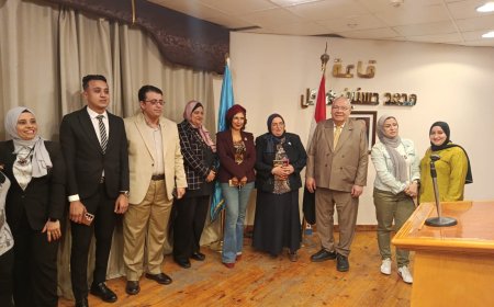 الصحفيين» تناقش المجموعة القصصية "دموع الورد" للكاتب الصحفي حسام أبوالعلا (صور)