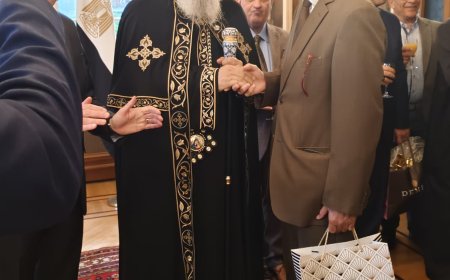 صور ... حدث ثقافى بارز  بفيينا  :البابا تواضروس الثاني يتسلم كتاب "القرآن يشهد بصحة العقيدة المسيحية" للمفكر علي الشرفاء الحمادي ​