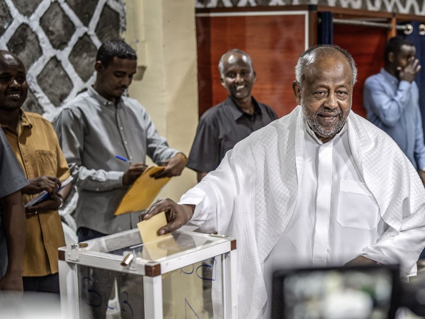 إعادة انتخاب إسماعيل عمر جيلة رئيسًا لجيبوتي لولاية سادسة