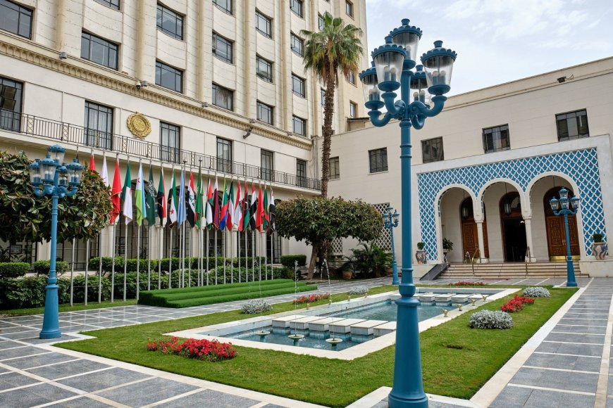 بمشاركة رسالة السلام العالمية جامعة الدول العربية تعقد ندوة فكرية حول "انعكاسات التنوع على الهوية العربية"