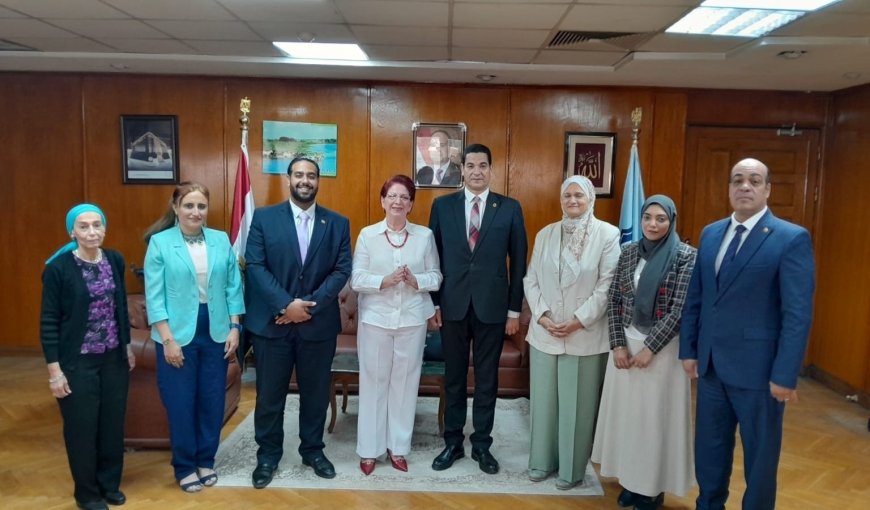 رئيس أكاديمية السادات يستقبل سفيرة كولومبيا لبحث سبل التعاون العلمي والأكاديمي المشترك