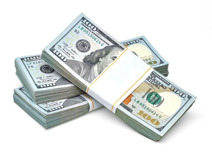 الدولار قرب أعلى مستوى في نحو 10 أيام والنفط يتراجع