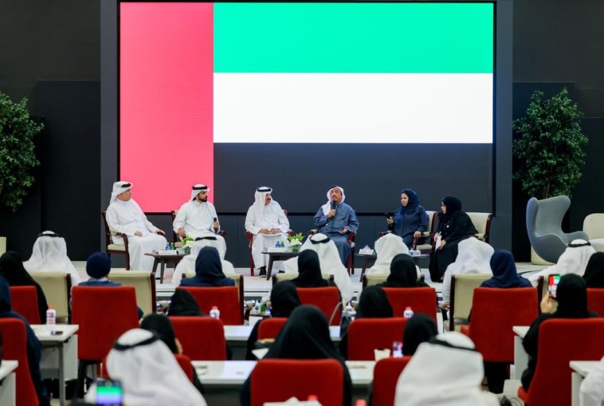 ضاحي خلفان يدعو لاستحداث عيادات متخصصة لحماية النشأ