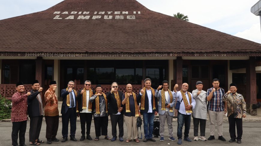 حفاوة حكومية بوفد رسالة السلام في إندونيسا .. موكب رسمي وتشريفه امنيه رفيعة | صور