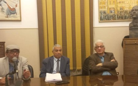 "حريات نقابة الكتاب" تناقش  تداعيات الحرب الأمريكية الإيرانية