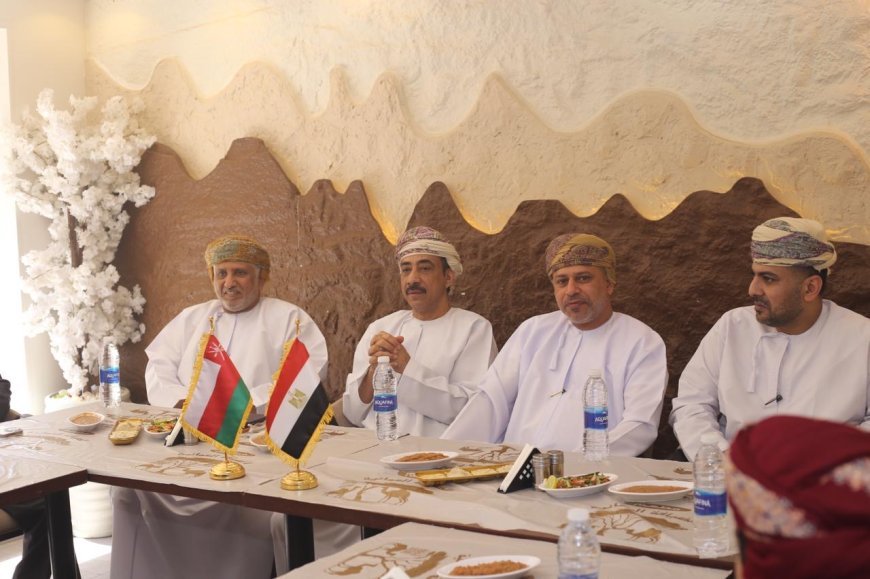 أطباق عُمانية تحلّق في القاهرة بأشهى نكهات مسقط