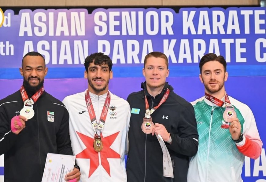 رضا مسعودي لاعب منتخب الإمارات يحرز فضية آسيا للكاراتيه