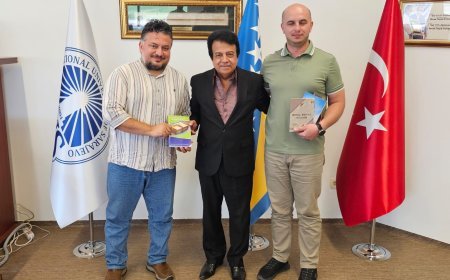 د. حسن حماد يزور جامعة سراييفو الدولية الحديثة  ويهدى كبار المسؤولين بالجامعة نسخا من مؤلفات المفكر العربي على الشرفاء