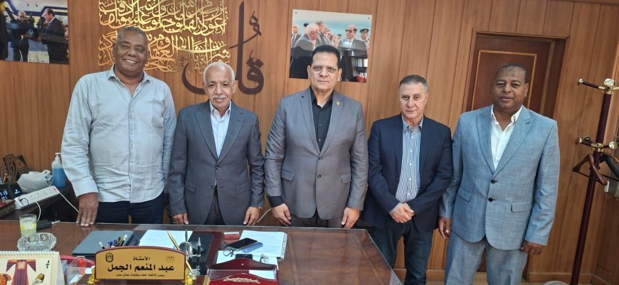 "اتحاد عمال مصر" ومؤسسة "القادة" يطلقان منظومة متكاملة لتأهيل وتدريب الكوادر العمالية والنقابية