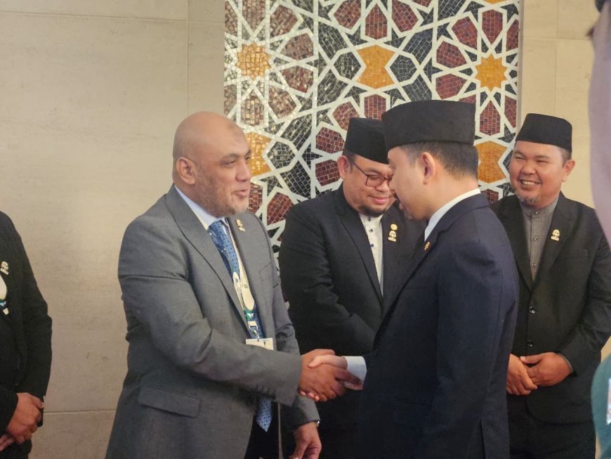 د. تامر الغزاوي يلتقي مع  الأمير عبد الملك  حسن البلقية