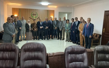 وفد جامعة مولانا مالك إبراهيم الإندونيسية يزور مؤسسة رسالة السلام بالقاهرة لبحث التعاون الثقافي والفكري وتعزيز جسور التواصل بين الشعوب | صور