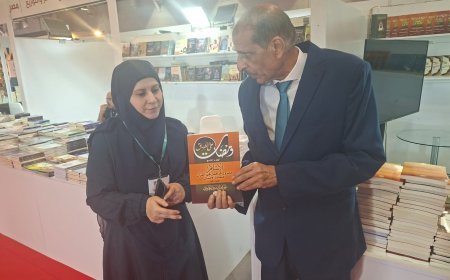 مواطنة فلسطينية تحمل وجع الحرب إلى جناح " رسالة السلام " | صور
