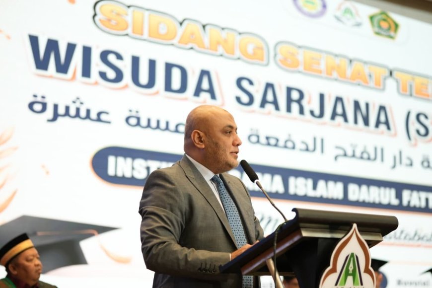 كلمة المفكر العربي الأستاذ علي محمدالشرفاء تلقى اهتماما رسميا وأكاديميا كبيرا فى احتفال تخريج الدفعة الخامسة عشرة بجامعة دار الفتح الإندونيسية
