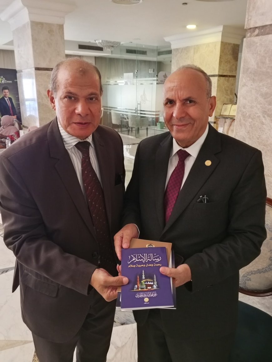 المستشار الدكتور عبد الرازق شعيب رئيس هيئة قضايا الدولة السابق يشيد  بمؤلفات المفكر العربي علي محمد الشرفاء الحمادي