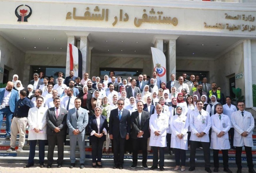 *وزير الصحة يتفقد القسم المطور بمستشفى دار الشفاء ويوجه بإجراء فحص الماموجرام للسيدات المترددات | صور*
