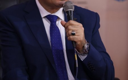 محمد فتحي الشريف يستعرض أبرز أفكار كتاب  «السلام يصنع التعايش» مقاربة فكرية في مشروع الشرفاء الحمادي بمعرض زايد للكتاب